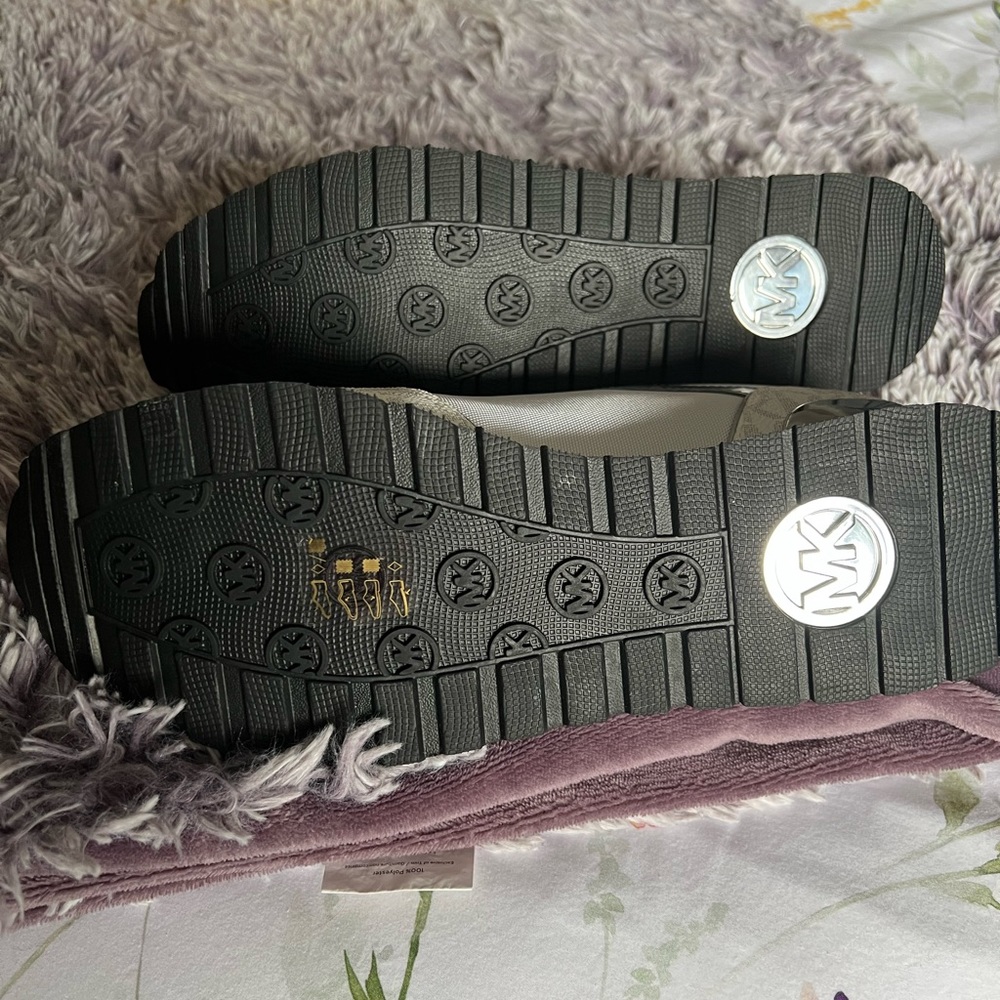 Michael Kors Authentic